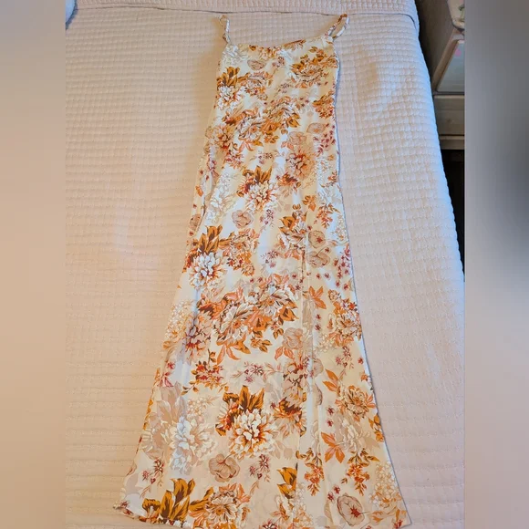 Petal & Pup Yelena Dress, Floral Maxi Open Back Women's Size 0 - Picture 6 of 15